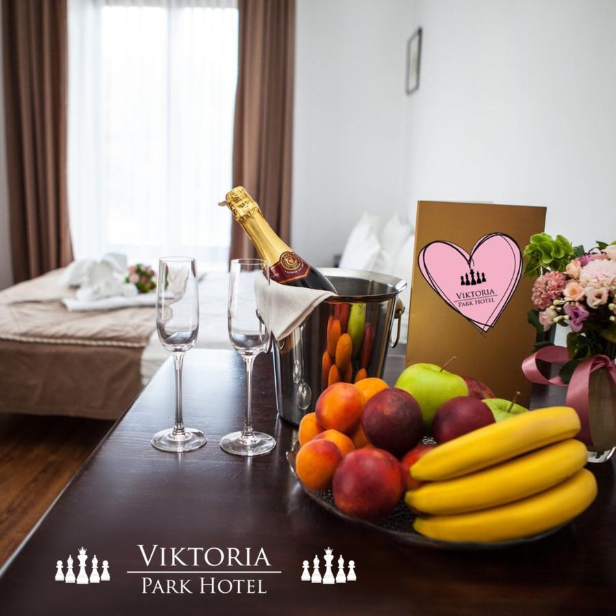 Viktoria Park Hotel Bucha Exterior foto
